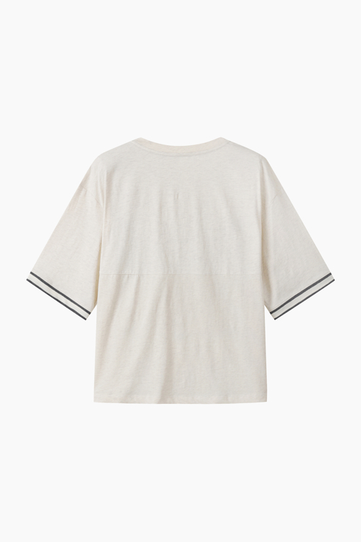 https://img.benettonmall.com/PARTS/KB/26S/BATS65631IV_MB_D11.jpg