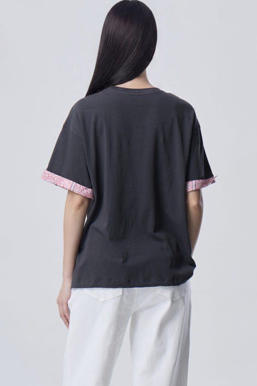 https://img.benettonmall.com/PARTS/KB/26S/BATS68631DG_MB_D1.jpg