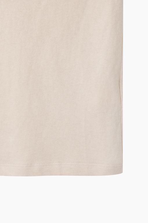 https://img.benettonmall.com/PARTS/KB/26S/BATS71631BE_MB_D4.jpg