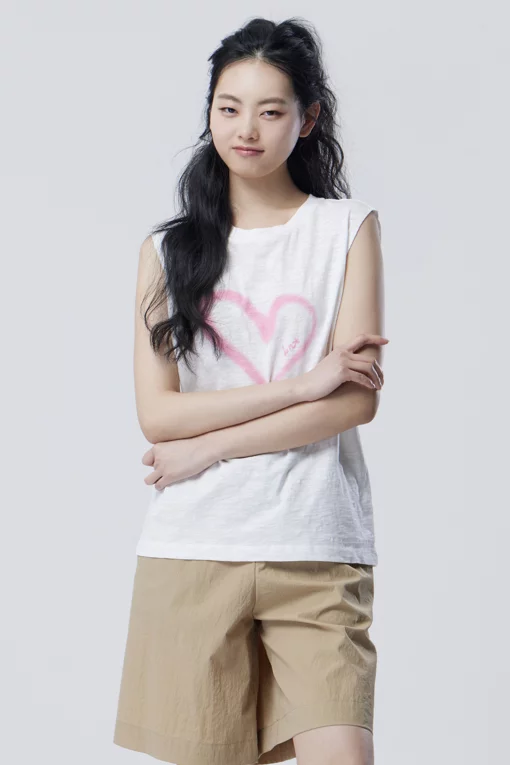 https://img.benettonmall.com/PARTS/KB/26S/BATSF6631WH_MB.jpg