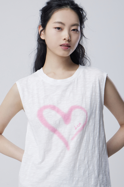 https://img.benettonmall.com/PARTS/KB/26S/BATSF6631WH_MB_D2.jpg