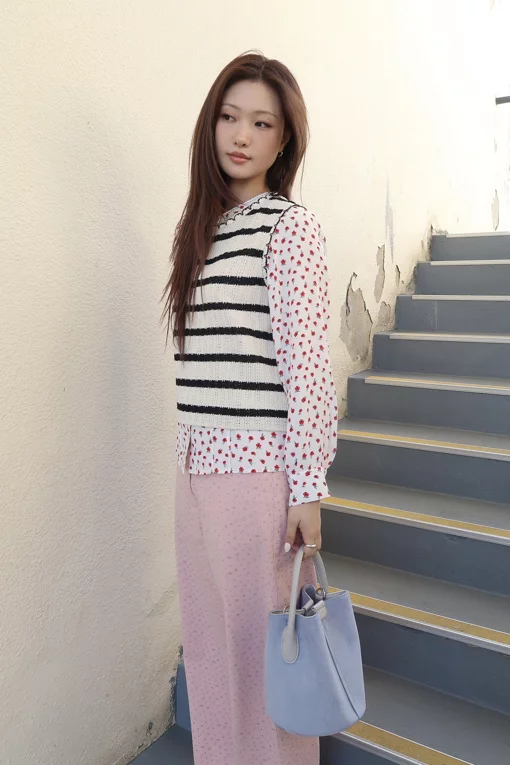 https://img.benettonmall.com/PARTS/KB/26S/BATSH1631IV_MB.jpg
