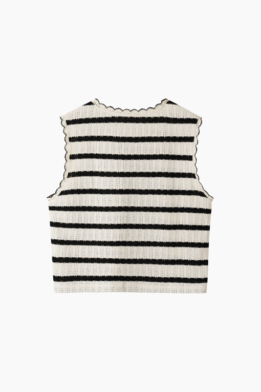 https://img.benettonmall.com/PARTS/KB/26S/BATSH1631IV_MB_D4.jpg