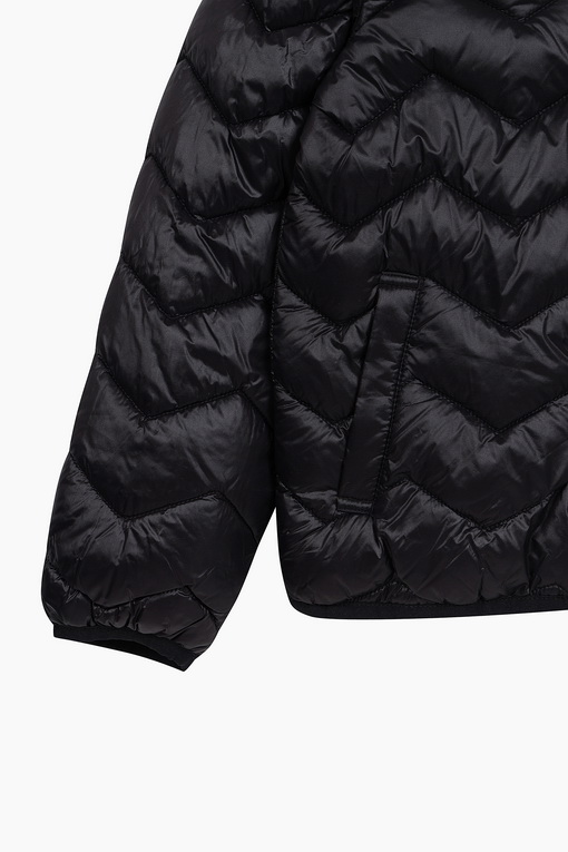 https://img.benettonmall.com/PARTS/KO/24F/21INCN04UBK_MB_D3.jpg