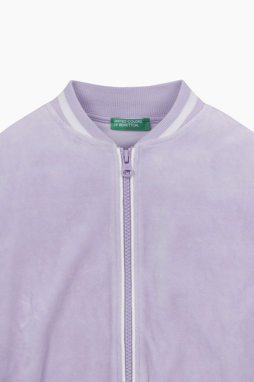 https://img.benettonmall.com/PARTS/KO/24F/3UK0C503WVO_MB_D2.jpg