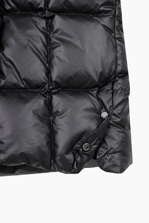 https://img.benettonmall.com/PARTS/KO/24F/QADJ06461BK_MB_D4.jpg