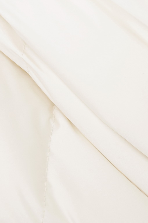 https://img.benettonmall.com/PARTS/KO/24F/QADJ09461IV_MB_D7.jpg