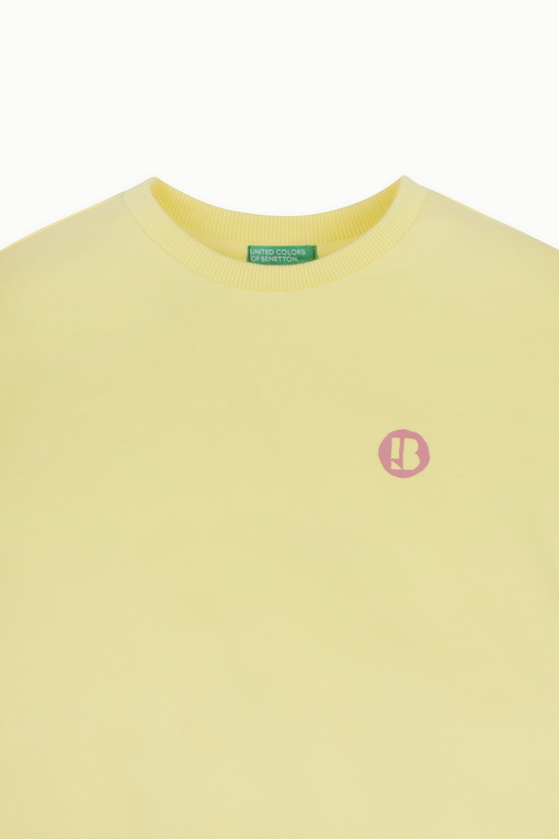 https://img.benettonmall.com/PARTS/KO/24F/QAMT01441YE_MB_D2.jpg