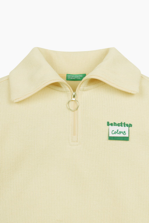 https://img.benettonmall.com/PARTS/KO/24F/QAMT08461BG_MB_D2.jpg