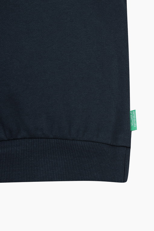 https://img.benettonmall.com/PARTS/KO/24F/QAMT10461NY_MB_D3.jpg