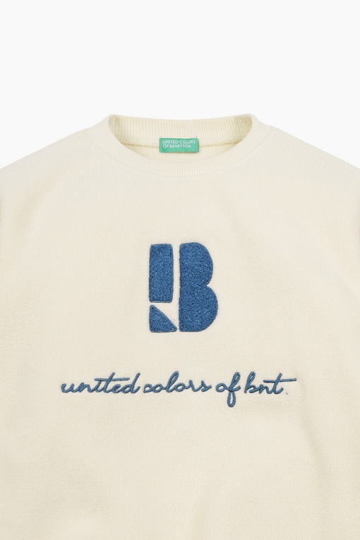 https://img.benettonmall.com/PARTS/KO/24F/QAMT11461BE_MB_D2.jpg