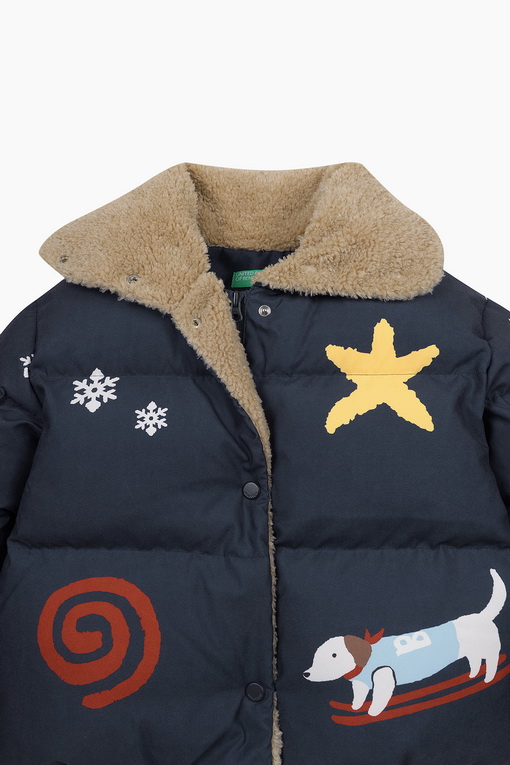 https://img.benettonmall.com/PARTS/KO/24F/QAPD05461NY_MB_D2.jpg