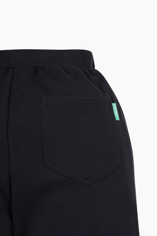 https://img.benettonmall.com/PARTS/KO/24F/QATP01441BK_MB_D3.jpg
