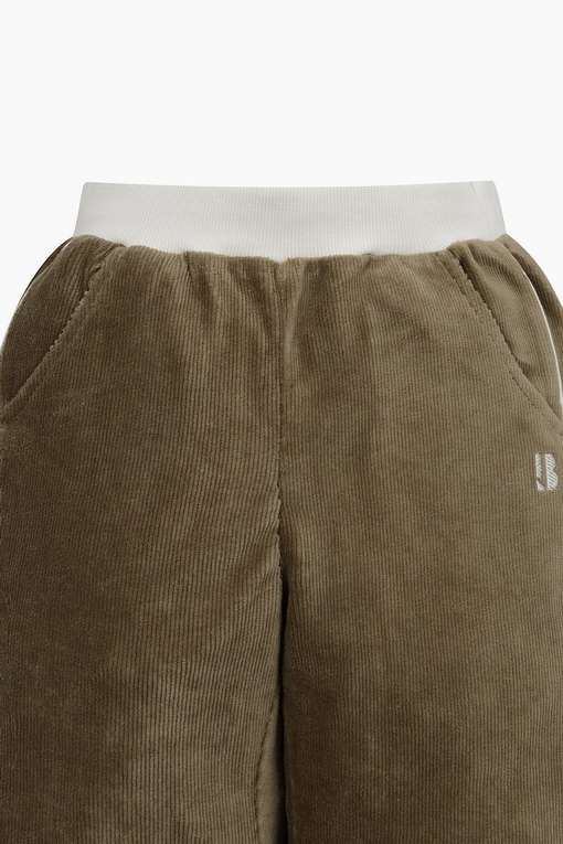 https://img.benettonmall.com/PARTS/KO/24F/QATP07461BR_MB_D2.jpg