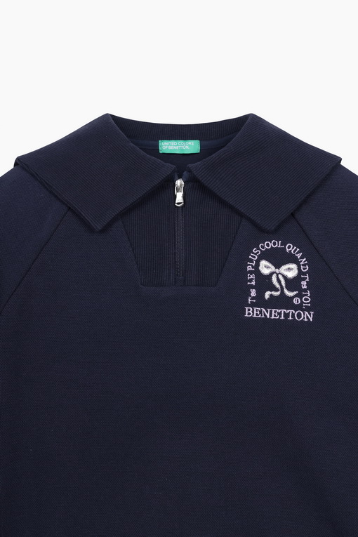https://img.benettonmall.com/PARTS/KO/24F/QATS03441NY_MB_D2.jpg