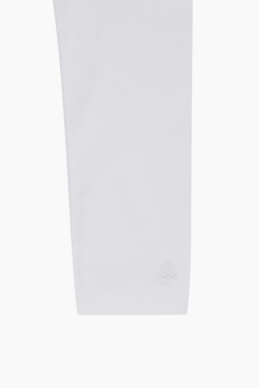 https://img.benettonmall.com/PARTS/KO/24S/3MT1CF02GWH_MB_D3.jpg