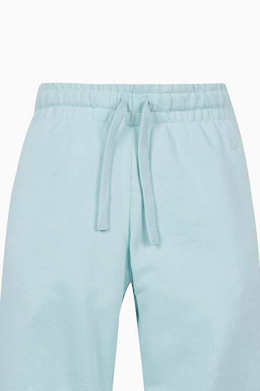 https://img.benettonmall.com/PARTS/KO/24S/4J68CF02HMT_MB_D2.jpg