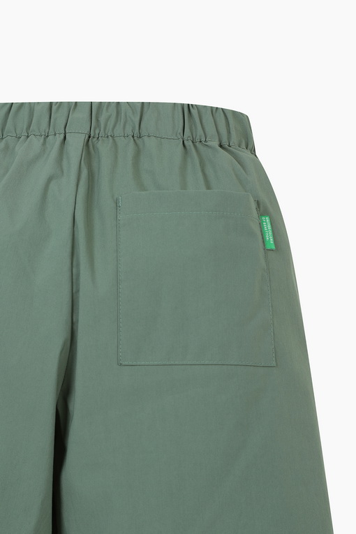 https://img.benettonmall.com/PARTS/KO/24S/QAPT17431KA_MB_D3.jpg