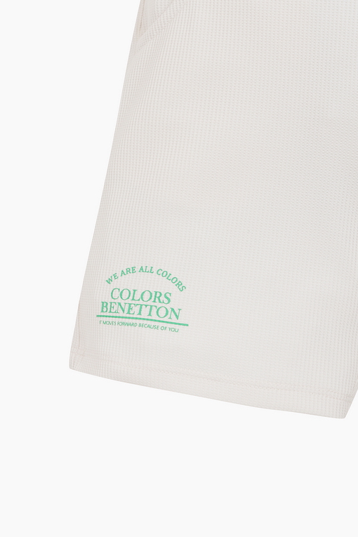 https://img.benettonmall.com/PARTS/KO/24S/QATP07431BE_MB_D4.jpg