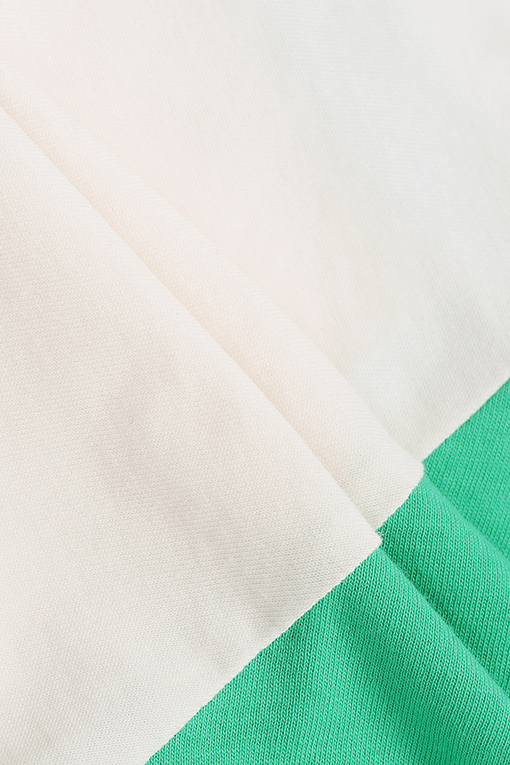 https://img.benettonmall.com/PARTS/KO/24S/QATS07411GN_MB_D5.jpg