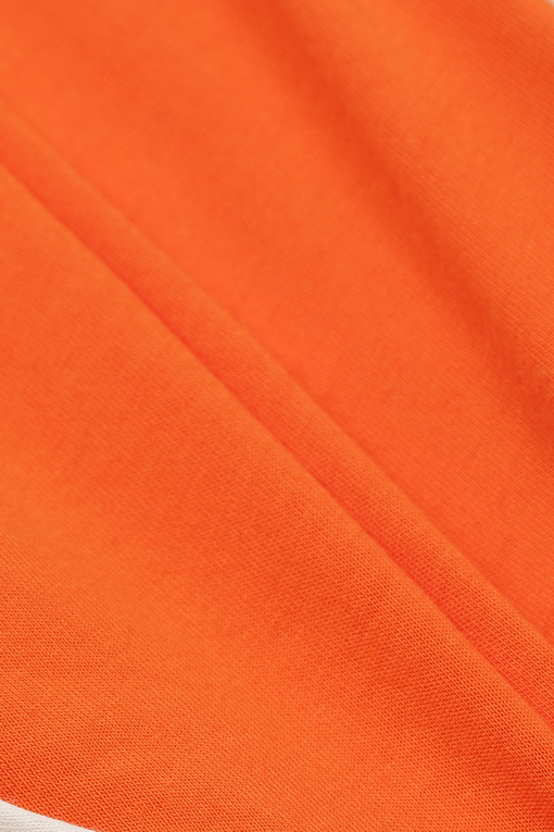 https://img.benettonmall.com/PARTS/KO/24S/QATS18431RD_MB_D4.jpg