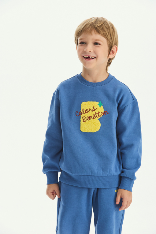 https://img.benettonmall.com/PARTS/KO/25F/QAMT12561BL_MB_D0.jpg