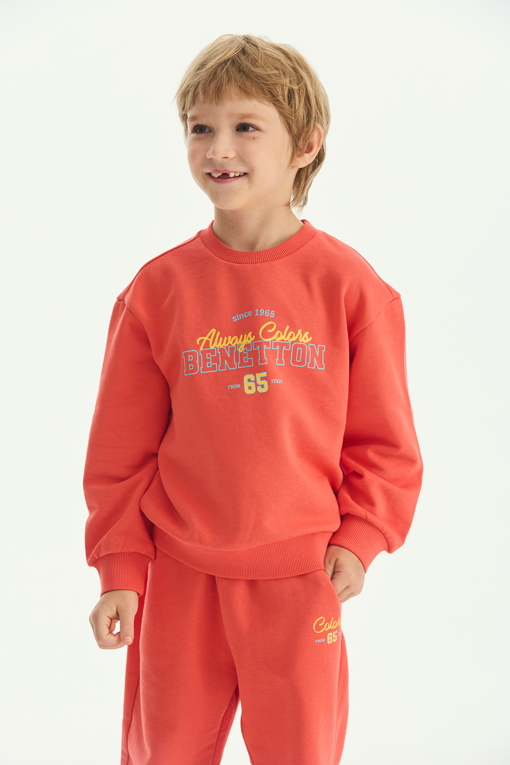 https://img.benettonmall.com/PARTS/KO/25F/QAMT13561RD_MB_D0.jpg