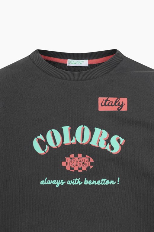 https://img.benettonmall.com/PARTS/KO/25F/QAMT15561CG_MB_D3.jpg
