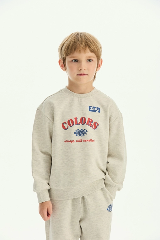 https://img.benettonmall.com/PARTS/KO/25F/QAMT15561OT_MB.jpg