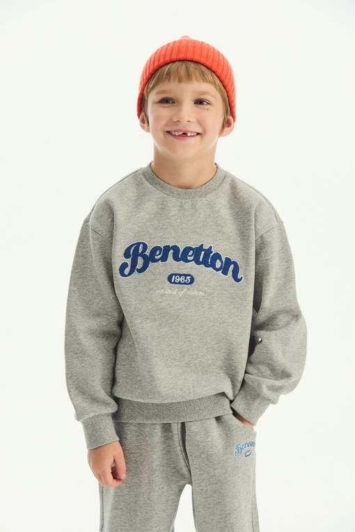 https://img.benettonmall.com/PARTS/KO/25F/QAMT16561MG_MB.jpg