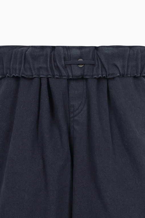 https://img.benettonmall.com/PARTS/KO/25F/QAPT03561NY_MB_D6.jpg