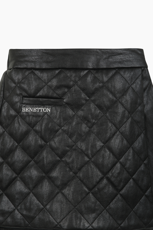 https://img.benettonmall.com/PARTS/KO/25F/QASP02541BK_MB_D3.jpg?