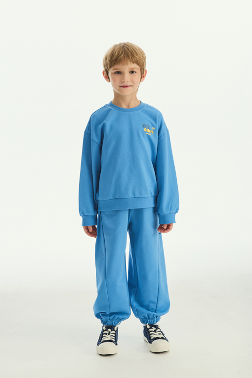 https://img.benettonmall.com/PARTS/KO/25F/QATP02541BL_MB_D0.jpg