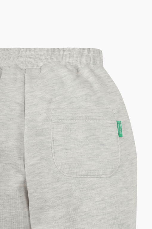 https://img.benettonmall.com/PARTS/KO/25F/QATP06561OT_MB_D4.jpg