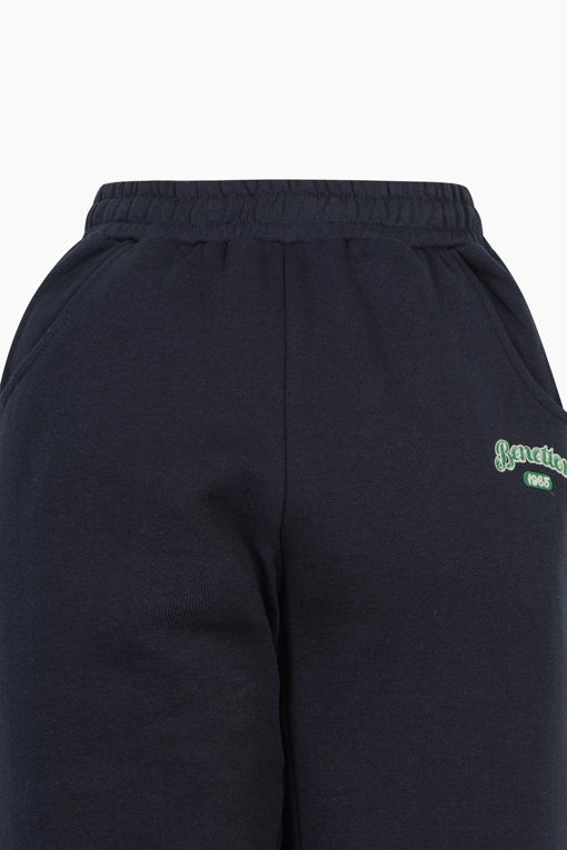 https://img.benettonmall.com/PARTS/KO/25F/QATP07561NY_MB_D3.jpg