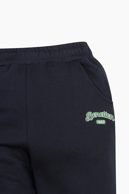 https://img.benettonmall.com/PARTS/KO/25F/QATP07561NY_MB_D4.jpg