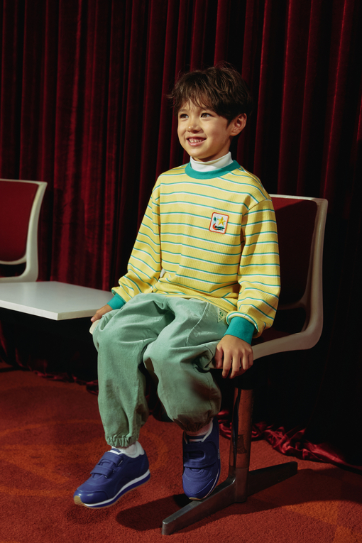 https://img.benettonmall.com/PARTS/KO/25F/QATS18561YE_MB_D0.jpg