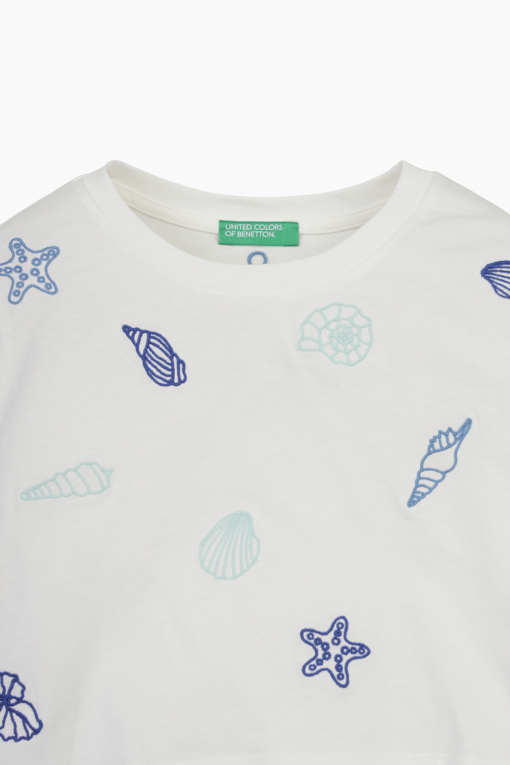 https://img.benettonmall.com/PARTS/KO/25S/3096C10PCWH_MB_D2.jpg