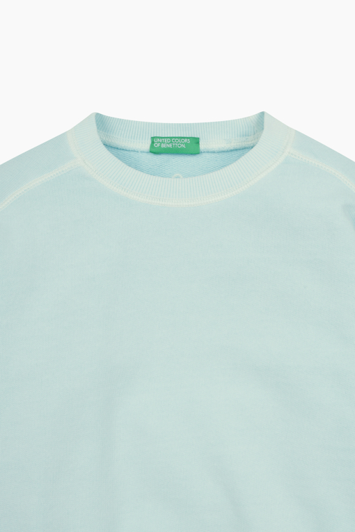 https://img.benettonmall.com/PARTS/KO/25S/3WITC10ONLB_MB_D2.jpg