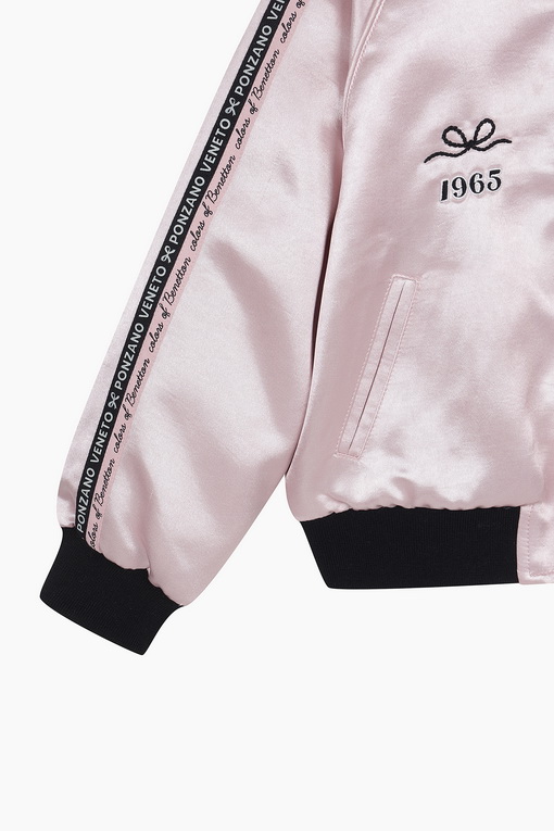 https://img.benettonmall.com/PARTS/KO/25S/QAJP03511PK_MB_D4.jpg