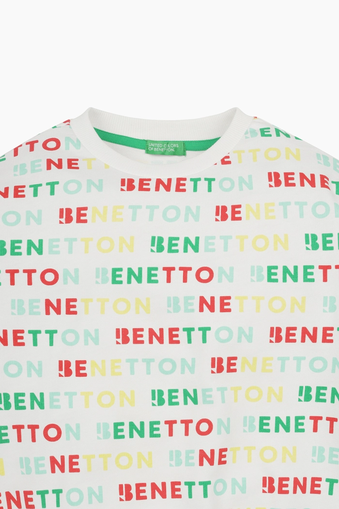 https://img.benettonmall.com/PARTS/KO/25S/QAMT08511IV_PS_D2.jpg