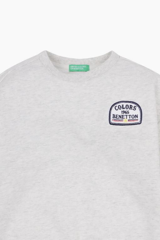 https://img.benettonmall.com/PARTS/KO/25S/QAMT11511MG_MB_D2.jpg