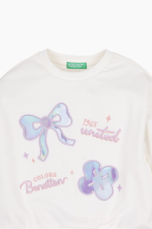 https://img.benettonmall.com/PARTS/KO/25S/QAOP06511IV_MB_D2.jpg