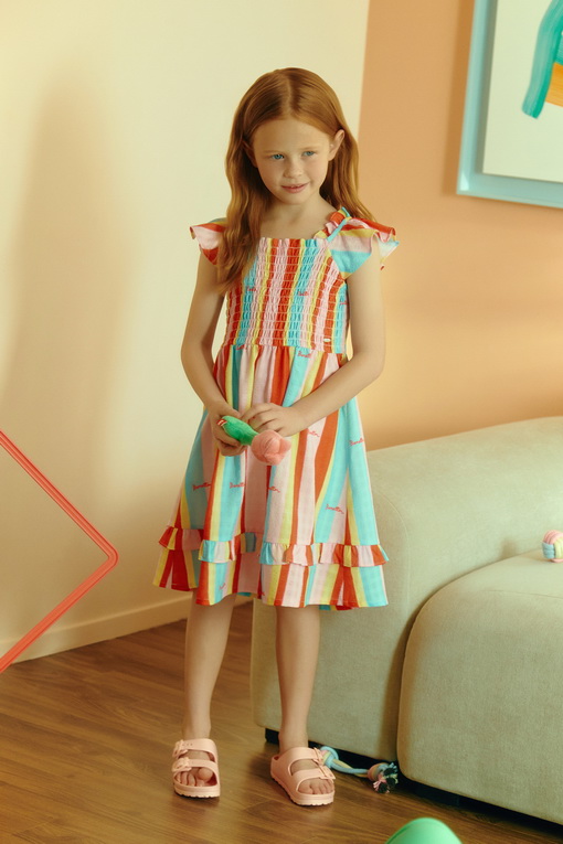 https://img.benettonmall.com/PARTS/KO/25S/QAOP22531MU_MB_D0.jpg