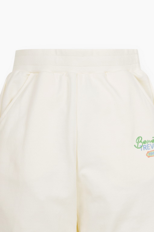 https://img.benettonmall.com/PARTS/KO/25S/QATP04511IV_MB_D2.jpg