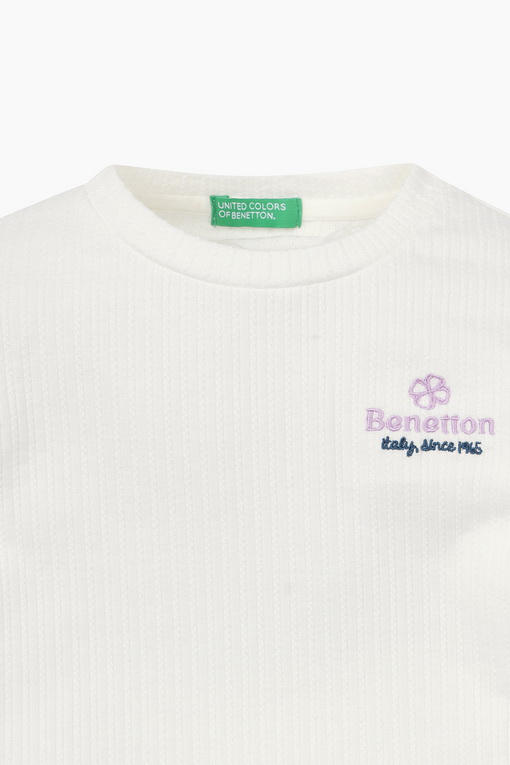 https://img.benettonmall.com/PARTS/KO/25S/QATS01511IV_MB_D2.jpg