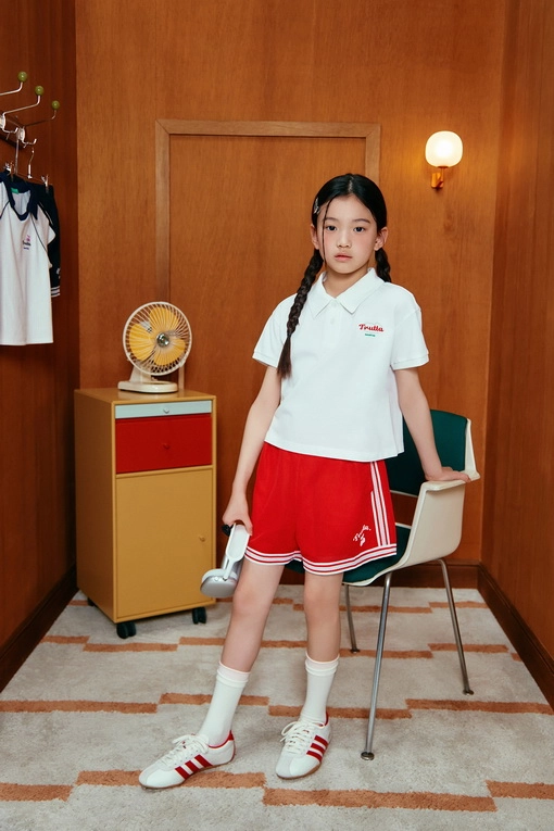 https://img.benettonmall.com/PARTS/KO/25S/QATS16531IV_MB.jpg