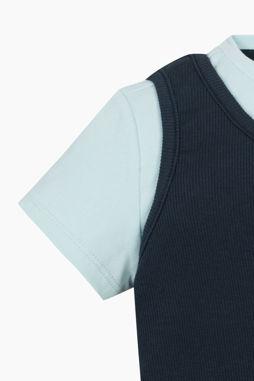 https://img.benettonmall.com/PARTS/KO/25S/QATS19531NY_MB_D4.jpg