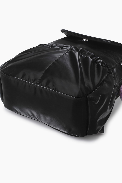 https://img.benettonmall.com/PARTS/KO/25S/QCBG06511BK_MB_D7.jpg