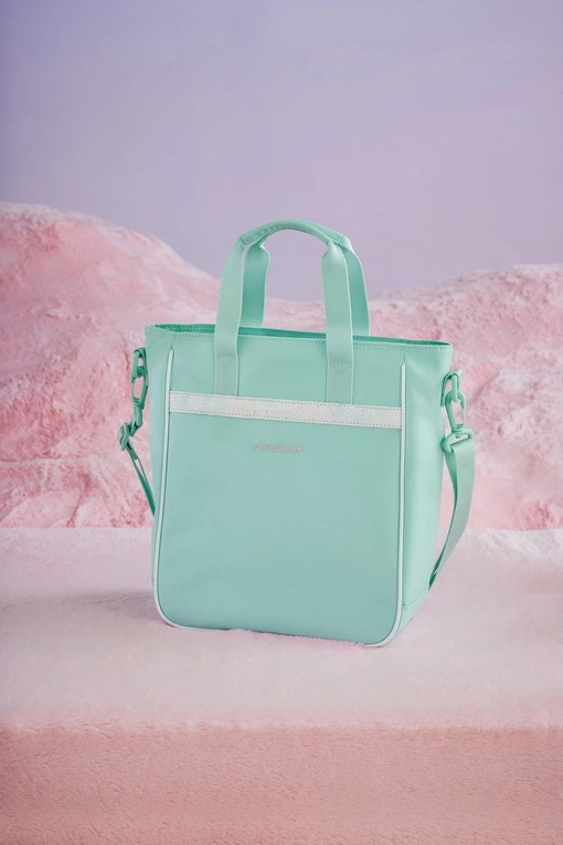 https://img.benettonmall.com/PARTS/KO/25S/QCBG14511MT_MB.jpg